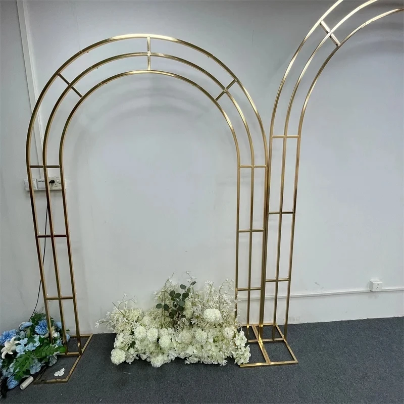Metallic Gold Wedding Arch Sta - The Wedding Supply Store 评论和价格
